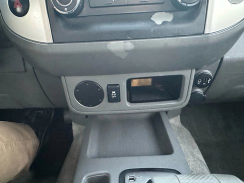 Used 2018 Nissan Frontier SV image 27