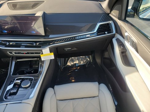 New 2026 BMW X5 M60i w/ Climate Comfort Package image 15