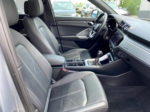 Used 2020 Audi Q3 2.0T Premium image 19