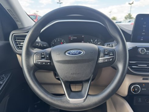 Certified 2022 Ford Escape SE image 10
