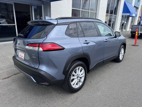 Used 2022 Toyota Corolla Cross LE image 5