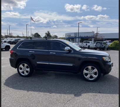 Used 2012 Jeep Grand Cherokee Limited image 3