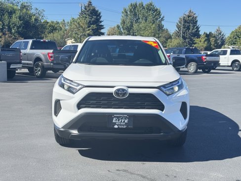 Used 2024 Toyota RAV4 LE image 2