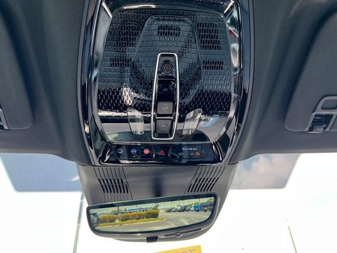 New 2026 Cadillac Vistiq Sport w/ LPO, Floor Liner Package image 25