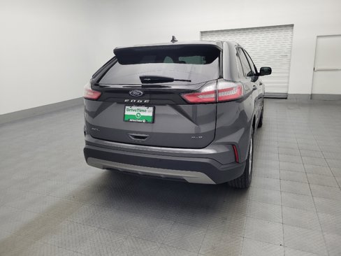 Used 2024 Ford Edge SEL image 7