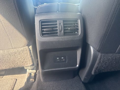 Used 2023 Nissan Rogue SV image 22