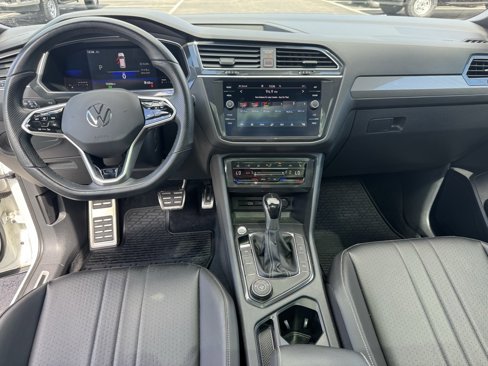 Used 2022 Volkswagen Tiguan SE R-Line image 27