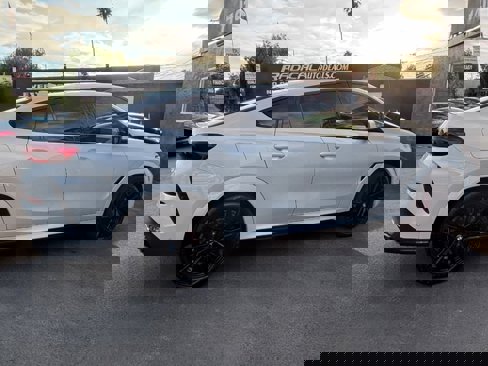 Used 2021 BMW X6 xDrive40i w/ M Sport Package image 23