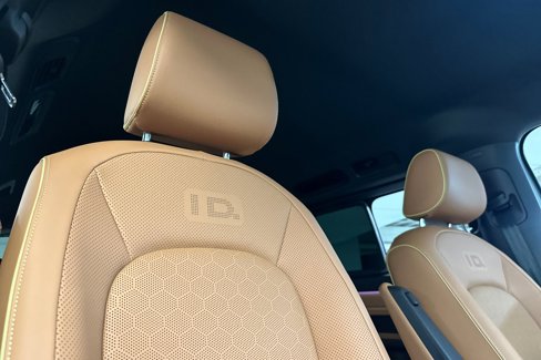 New 2025 Volkswagen ID. Buzz Pro S image 17