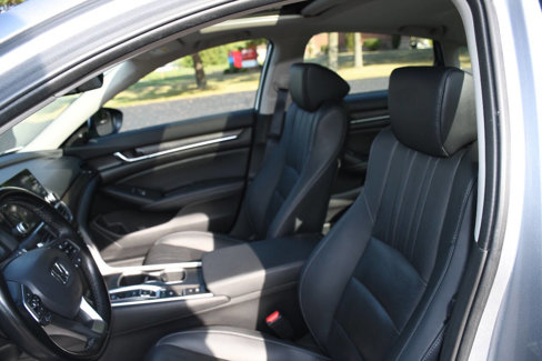 Used 2022 Honda Accord Touring image 11