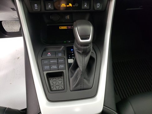 Used 2024 Toyota RAV4 XLE Premium image 26