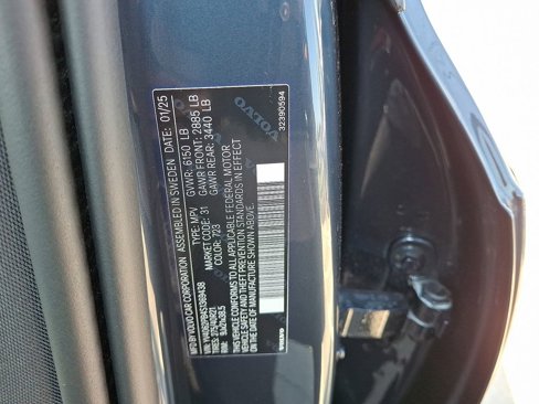Certified 2025 Volvo XC90 B6 Plus image 11