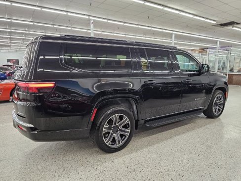 Used 2023 Jeep Wagoneer L Series II image 4