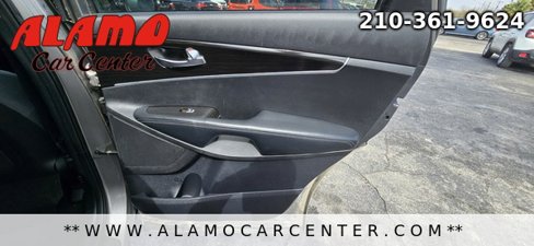 Used 2019 Kia Sorento FWD V6 image 28