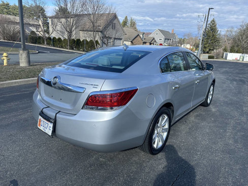 Used 2011 Buick LaCrosse CXL image 9