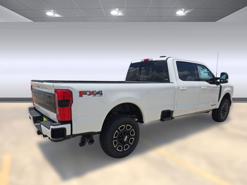 New 2025 Ford F350 Platinum w/ FX4 Off-Road Package image 7