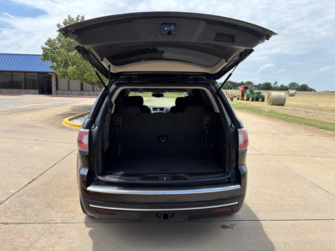 Used 2015 GMC Acadia SLE image 6