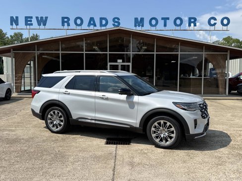 New 2025 Ford Explorer Platinum image 1