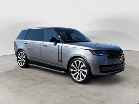 New 2025 Land Rover Range Rover Long Wheelbase SE image 2
