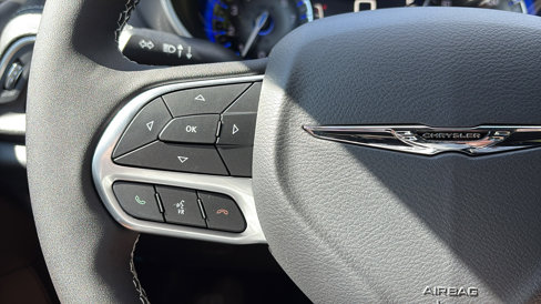 New 2026 Chrysler Pacifica Select image 11