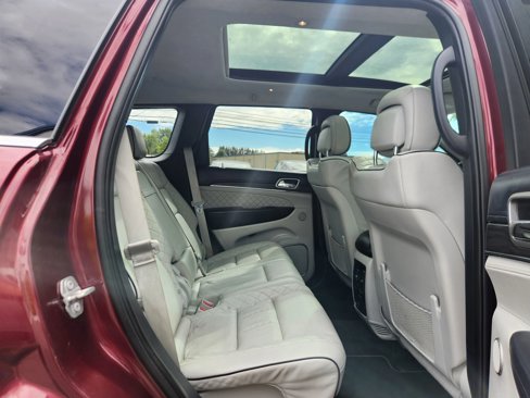 Used 2017 Jeep Grand Cherokee Summit image 47