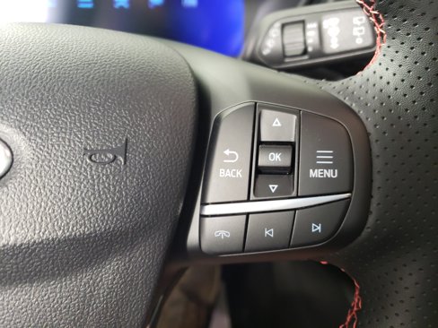 Used 2025 Ford Escape ST-Line Elite w/ Premium Technology Package image 19