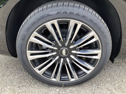 New 2026 Cadillac Vistiq Premium Luxury image 9