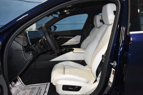 New 2026 BMW 530i xDrive w/ Executive Package image 6