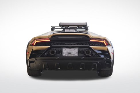 Used 2024 Lamborghini Huracan Sterrato image 4