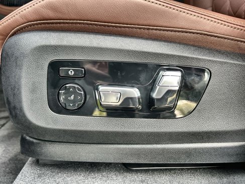 New 2026 BMW X7 xDrive40i w/ M Sport Package image 16