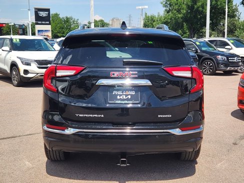 Used 2023 GMC Terrain Denali w/ Black Diamond Edition image 6