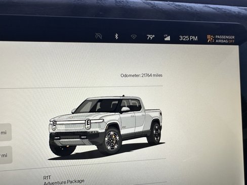 Used 2023 Rivian R1T Adventure image 31