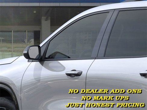 New 2026 Chevrolet Traverse RS w/ LPO, Floor Liner Package image 12
