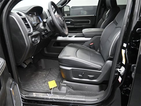 New 2025 RAM 3500 Laramie image 9