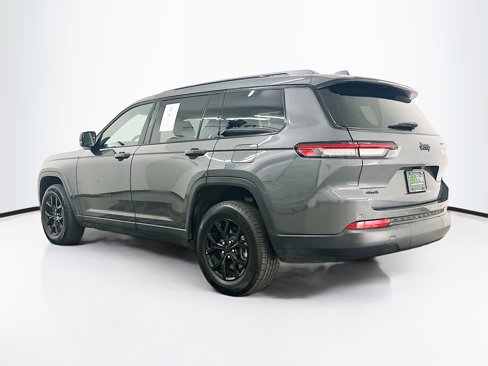 Used 2024 Jeep Grand Cherokee L Laredo image 5