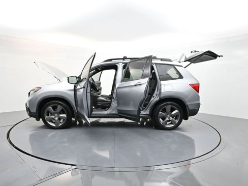 Used 2021 Honda Passport Touring image 38