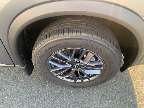 New 2026 Nissan Rogue S image 9