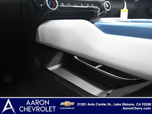 New 2026 Chevrolet Equinox EV LT image 18