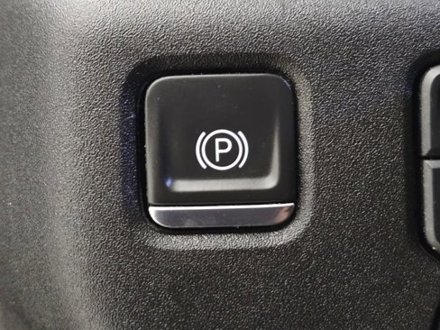 Used 2024 Chevrolet Silverado 2500 LT image 4