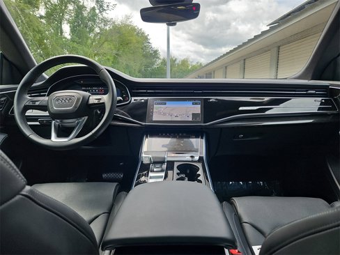 Used 2024 Audi Q8 Prestige image 12