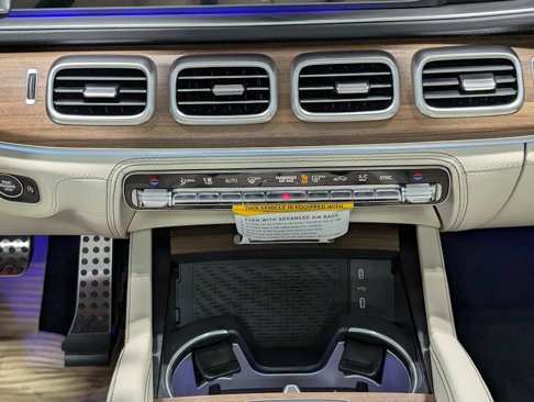 New 2026 Mercedes-Benz GLS 580 4MATIC image 18