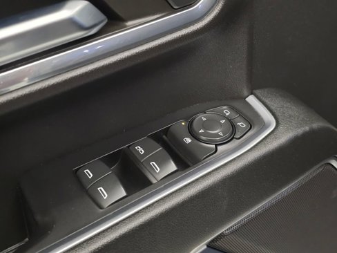 Used 2024 Chevrolet Silverado 2500 LT image 2