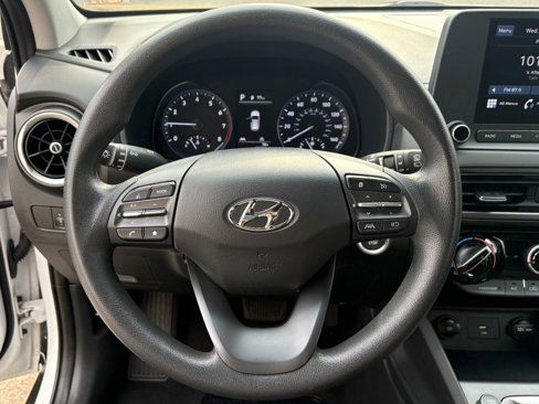 Used 2023 Hyundai Kona SEL image 16
