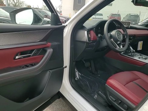New 2025 MAZDA CX-70 Plug-In Hybrid w/ Premium Plus image 13