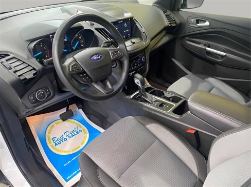 Used 2019 Ford Escape SE image 11