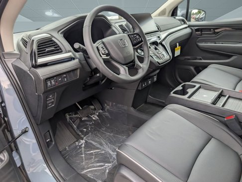 New 2026 Honda Odyssey Touring image 4