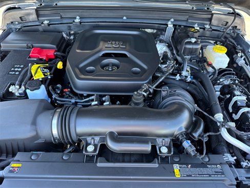 New 2025 Jeep Wrangler Unlimited Rubicon w/ Technology Group image 14
