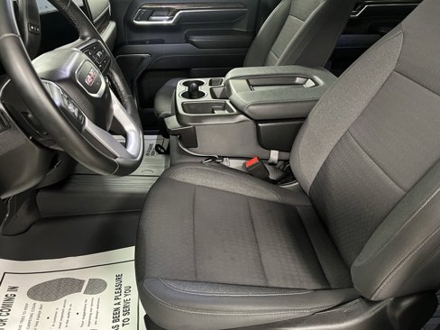 Used 2024 GMC Sierra 3500 SLE w/ SLE Convenience Package image 24