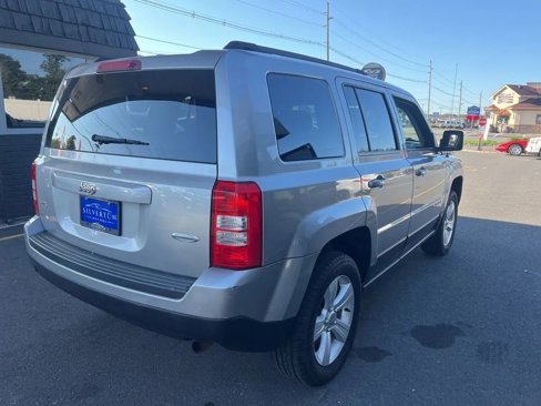 Used 2017 Jeep Patriot Latitude image 25