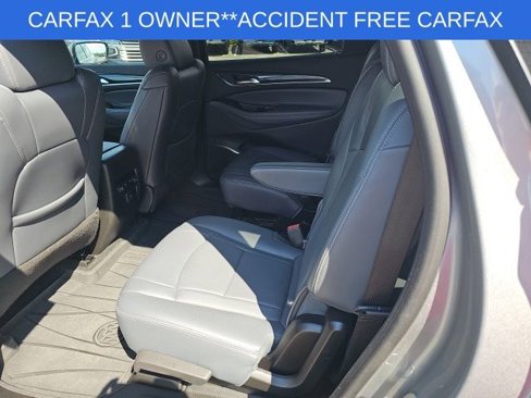 Used 2024 Buick Enclave Essence image 32
